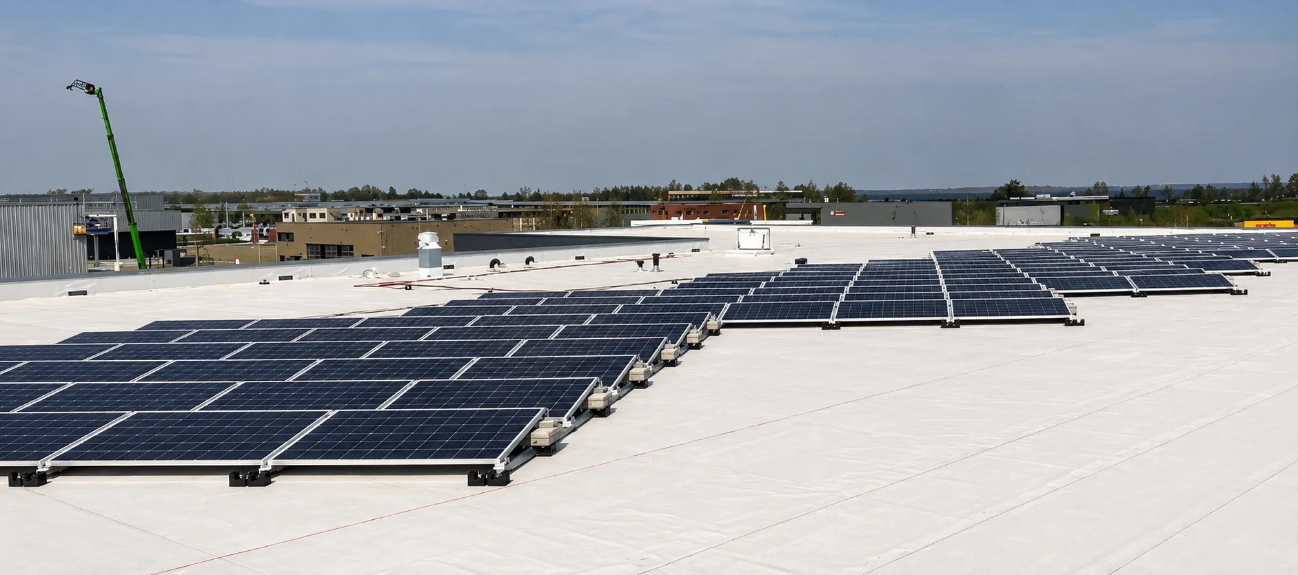 140 zonnepanelen voor nieuw energieneutraal pand Marree Technische Groothandel