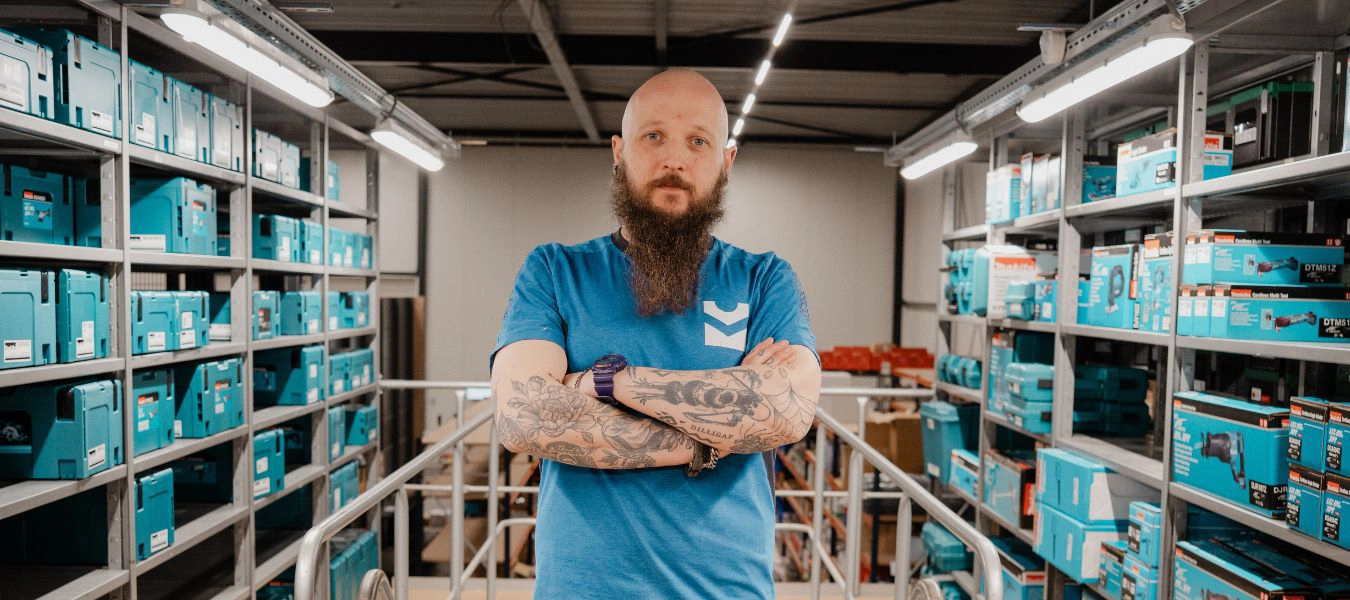 Sebastiaan van der Leij: Van Reparateur tot Logistiek Specialist