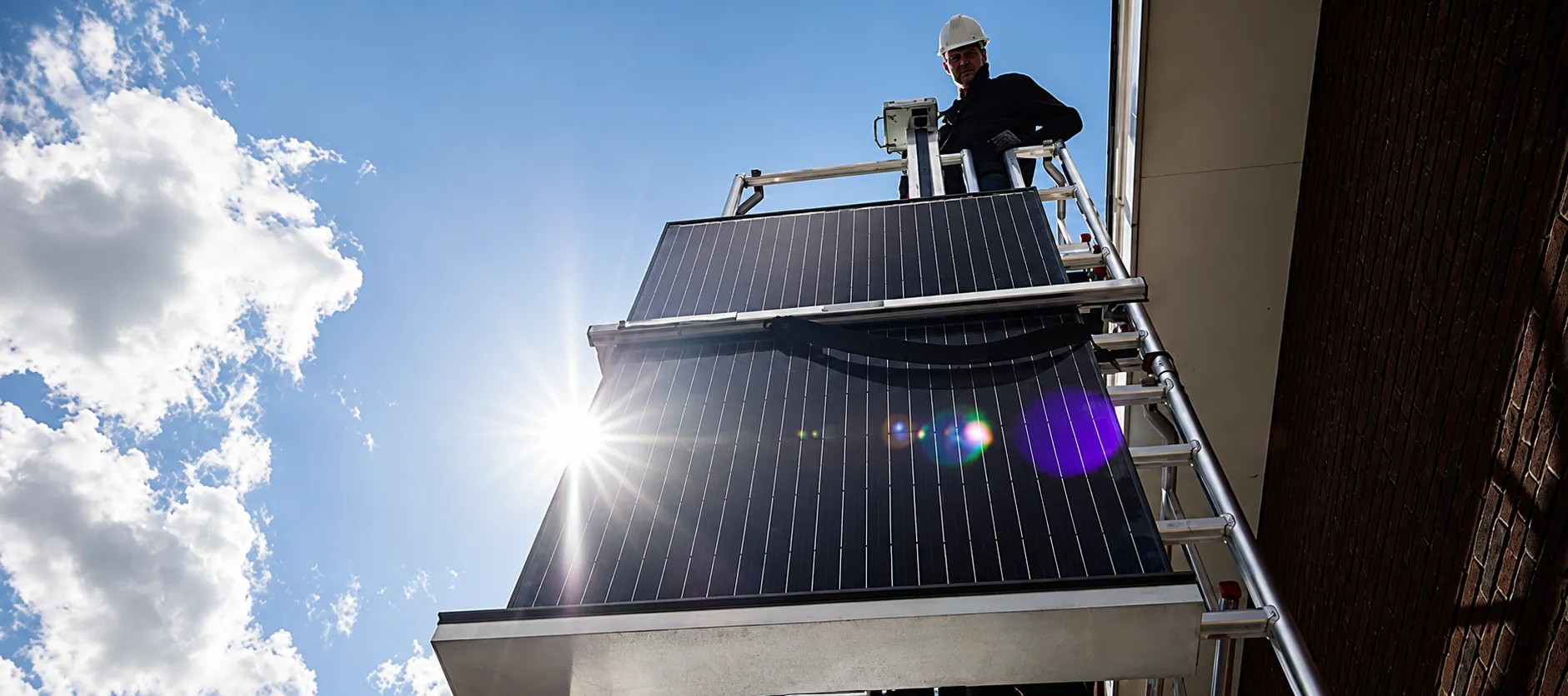 Zonnepanelen veilig op het dak plaatsen