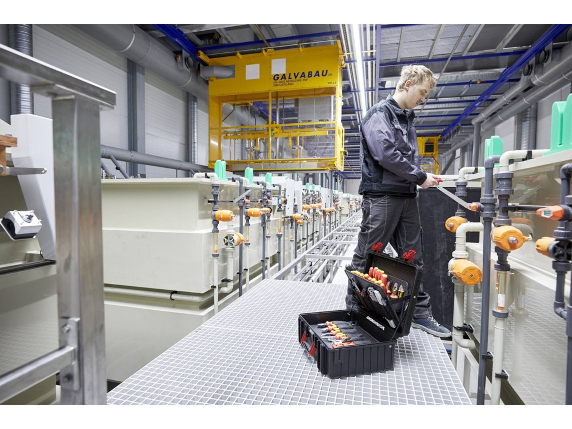 Wiha Gereedschapskoffer gevuld Elektriker COMPETENCE XL 81-delig