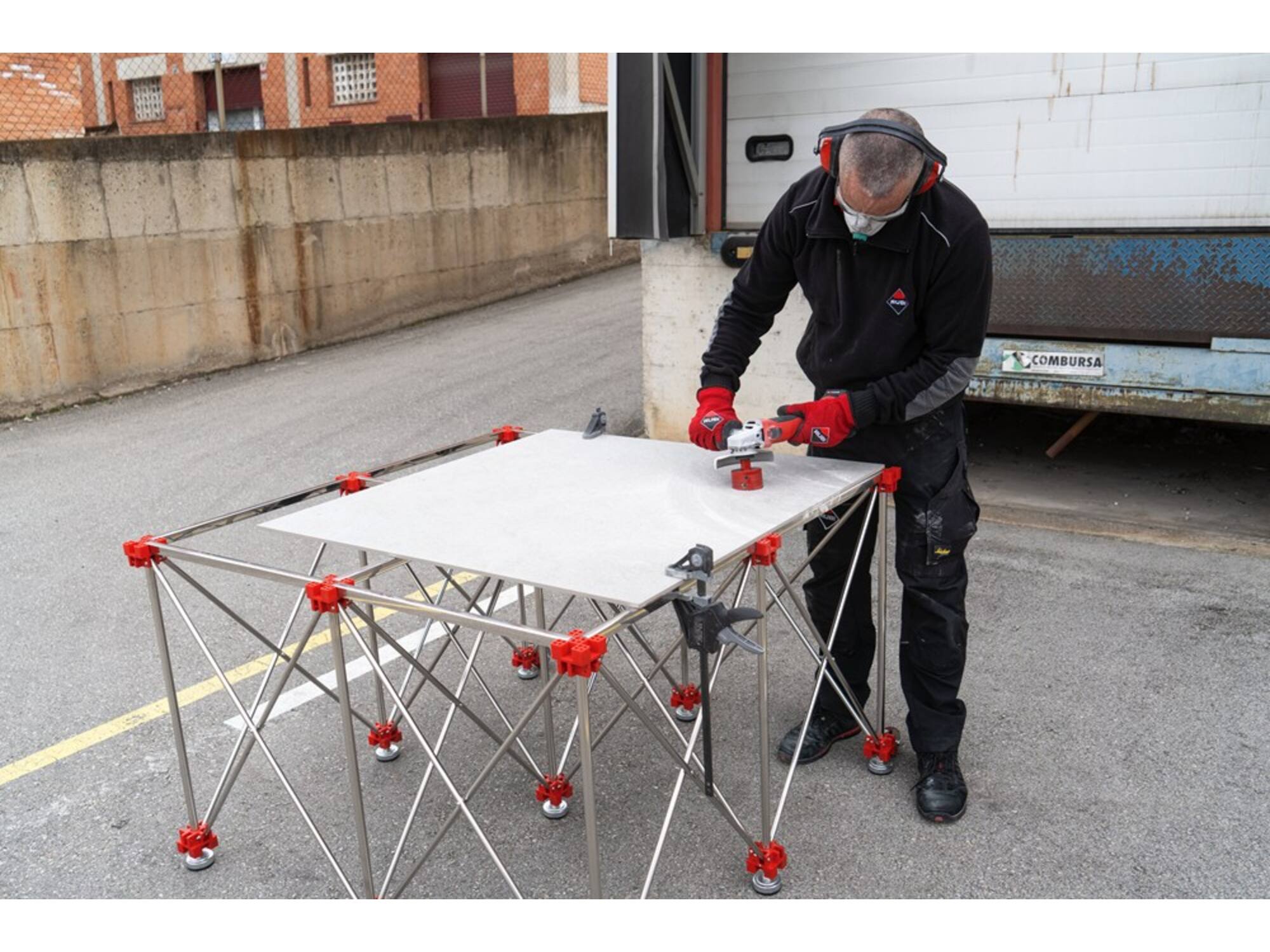 RUBI werktafel inklapbaar RETRAC-TABLE 120X120CM max.700KG