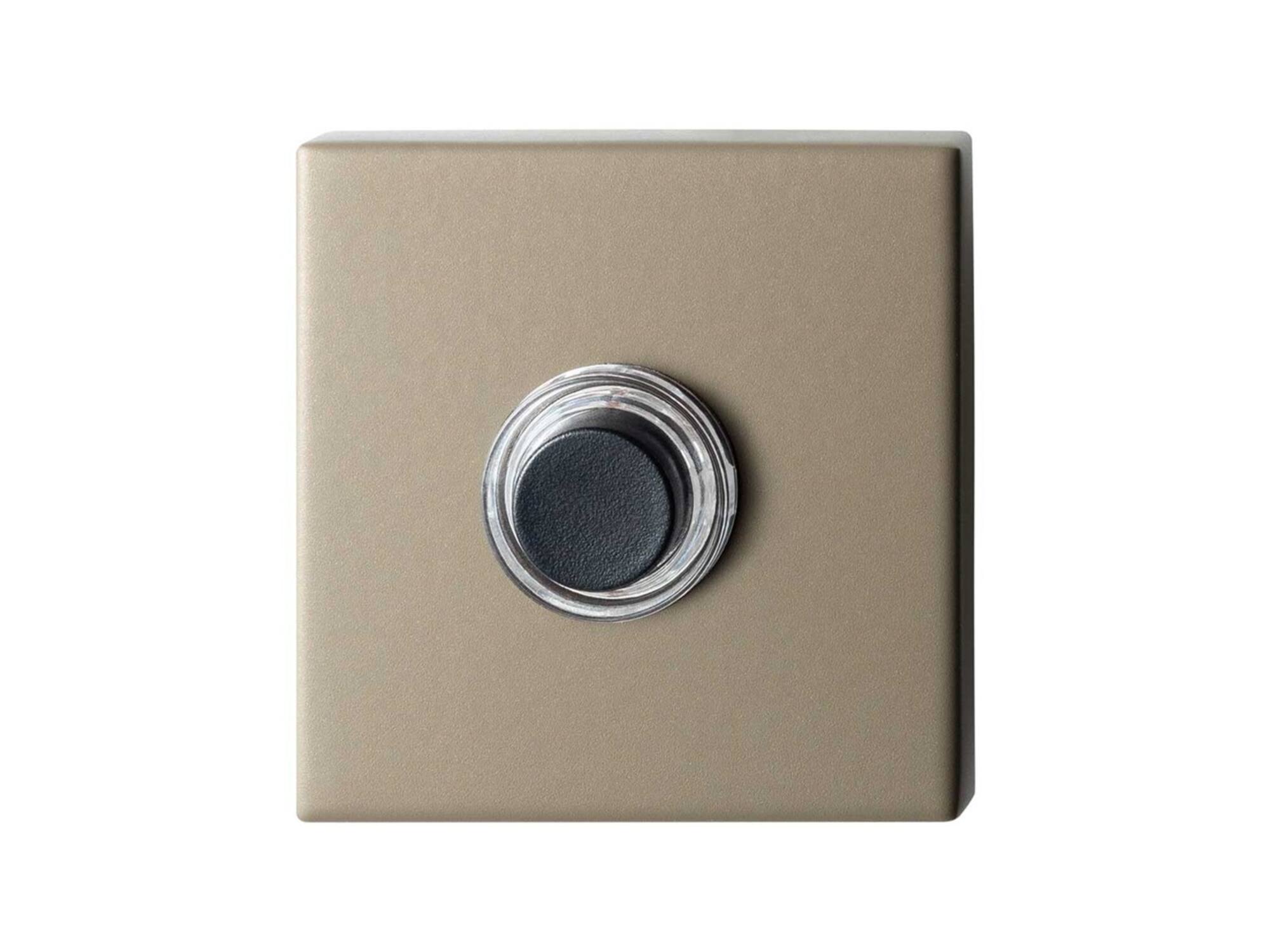 GPF Beldrukker vierkant met zwarte button CHAMPAGNE BLEND