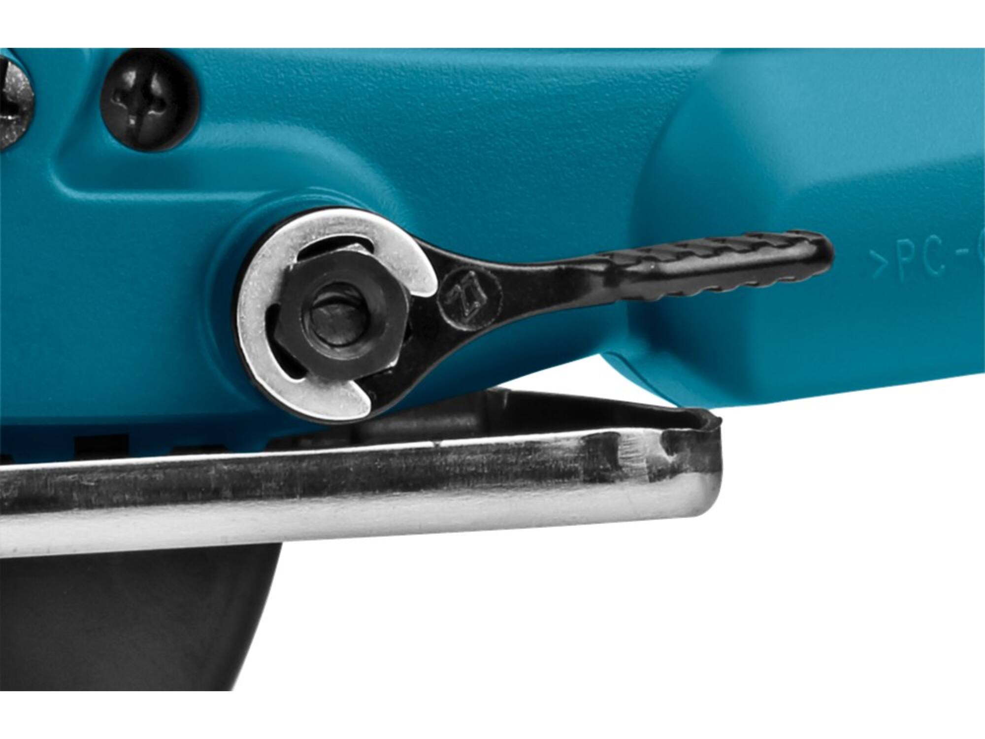 MAKITA Metaal cirkelzaag 136MM body in Mbox DCS552ZJ 18V