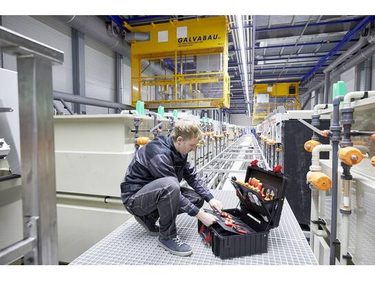 Wiha Gereedschapskoffer gevuld Elektriker COMPETENCE XL 81-delig