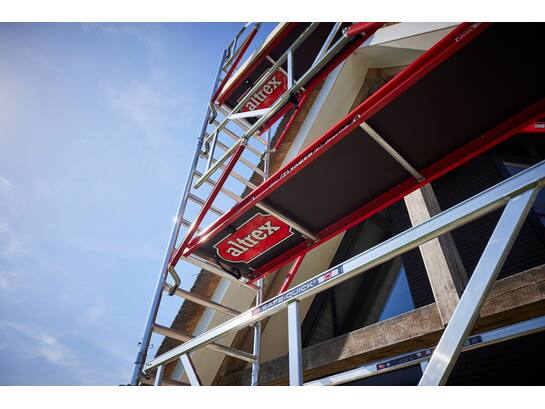 Altrex Rolsteiger breed RS Tower 42 245x135Cm