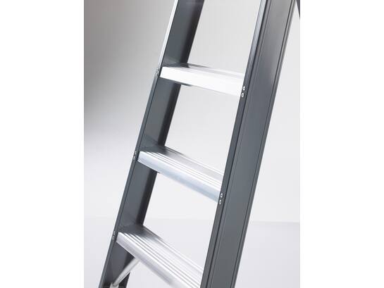 ALTREX Plateuatrap aluminium Falco FEO 7 7 TREDEN