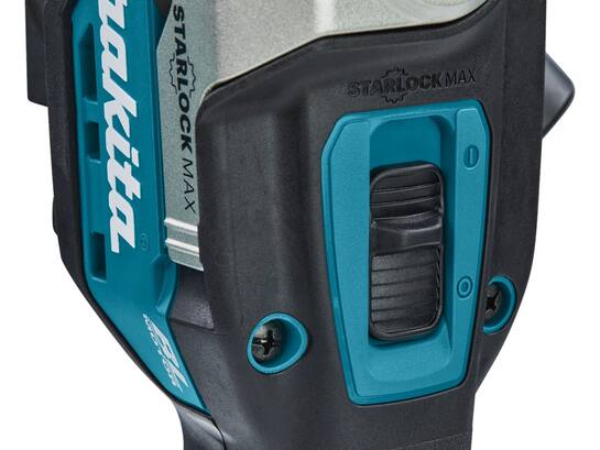 MAKITA Multitool body in Mbox + Accessoires DTM52ZJX2 18V