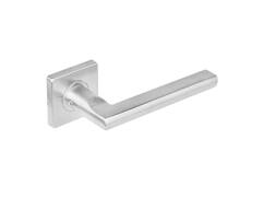 Intersteel Deurkruk op vierkant geveerd rozet RVS Hoek plat 53x8mm