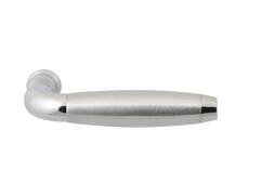 GPF Ika duo deurkruk gebogen met trapezium e 4215